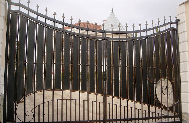 Gates and doors